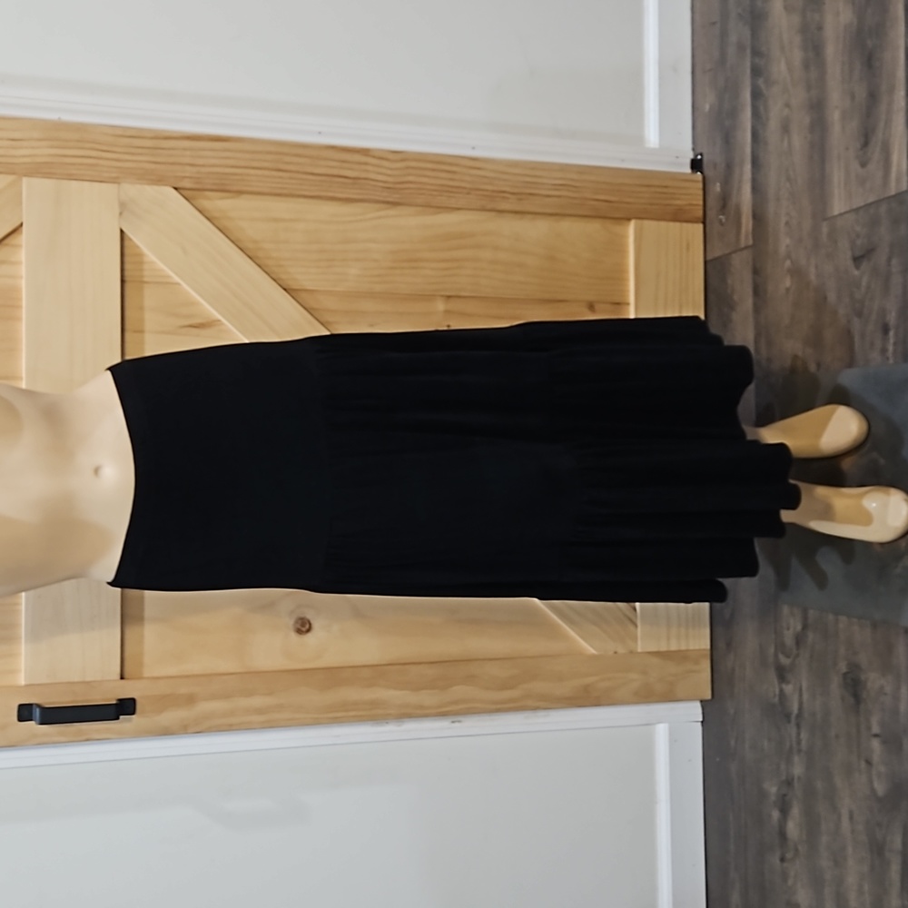 Vintage | Slinky Brand Black Tiered Skirt | Large